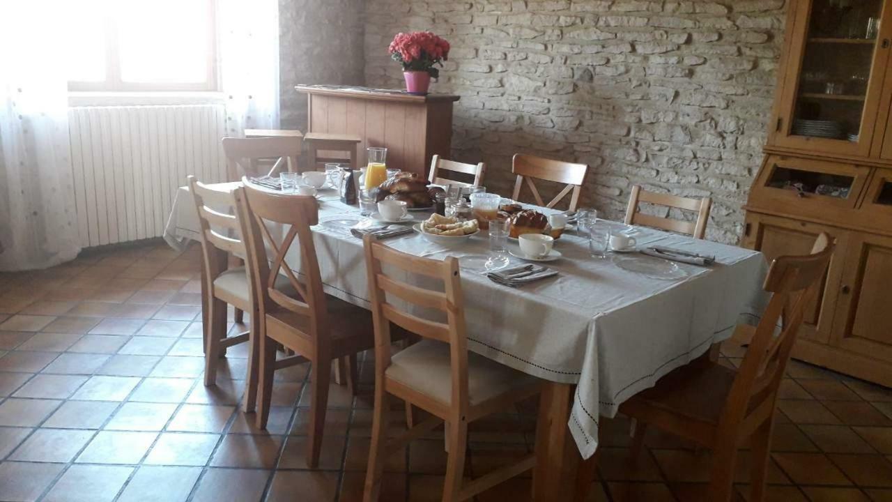 Le Pain Perdu Hotel Saint-Gengoux-de-Scissé Bagian luar foto