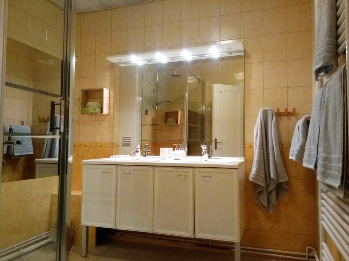 Le Pain Perdu Hotel Saint-Gengoux-de-Scissé Bagian luar foto